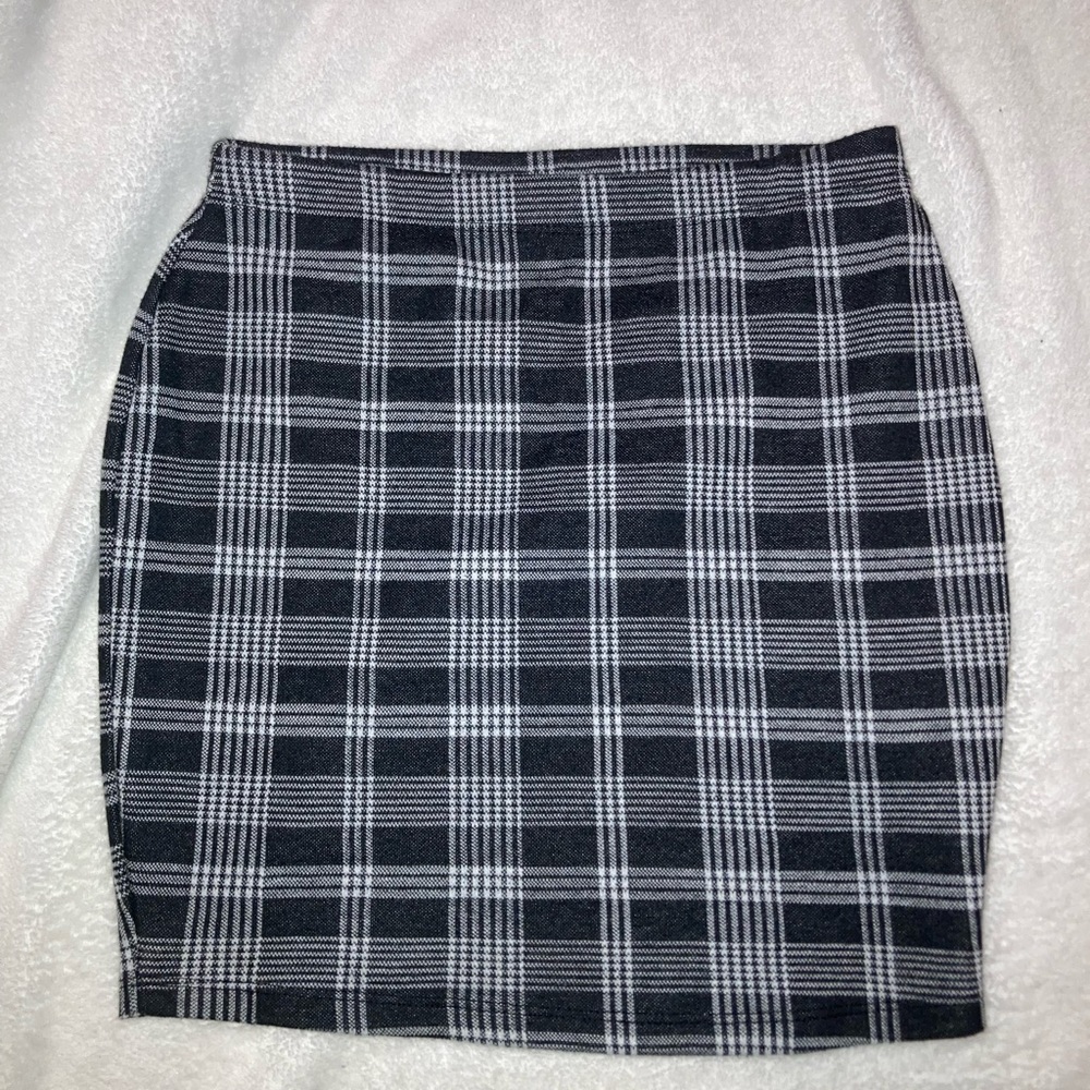 plaid mini skirt